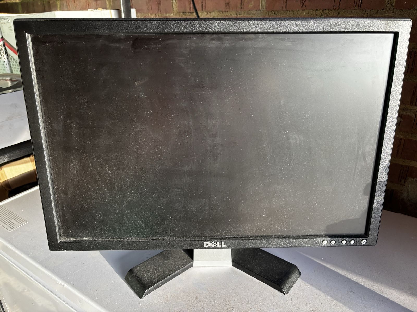 Dell Monitor 18”
