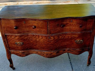 Antique Oak Lowboy Dresser 3 Drawer w/Key