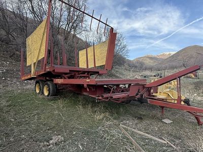 New Holland 1033 Bale Wagon - Excellent Condition