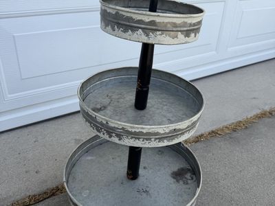 Rustic Galvanized Metal 3-Tier Tray Stand with Distressed Finish