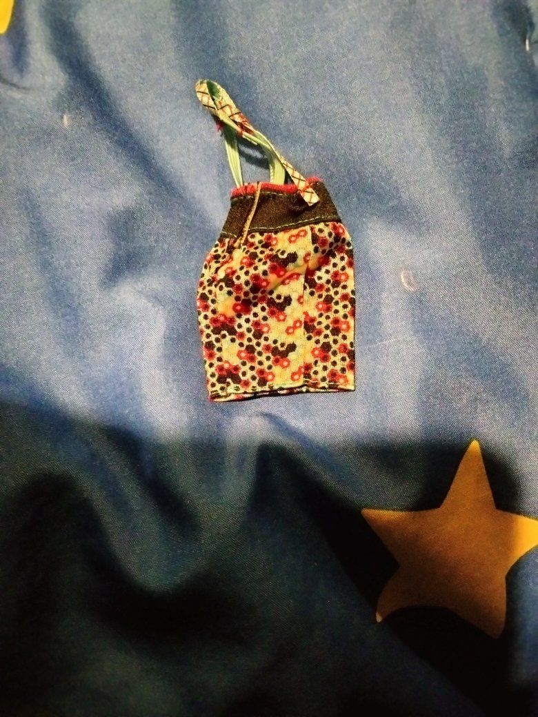 Main image 4