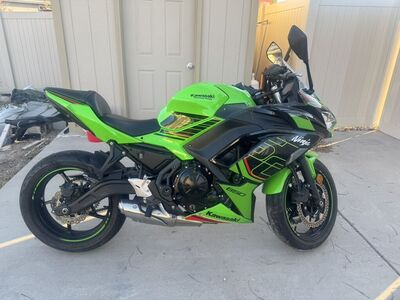 Kawasaki Ninja 650 KRT ABS
