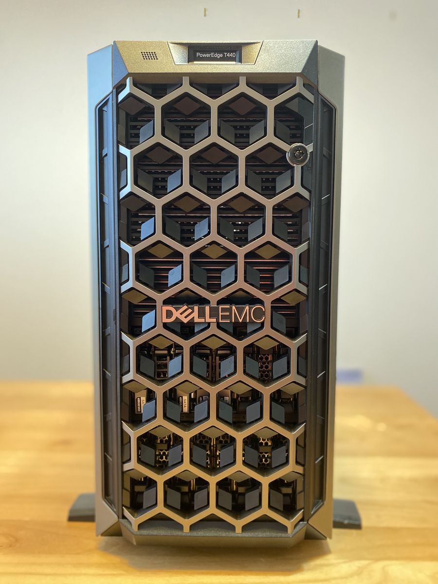 DELL EMC POWEREDGE T440 .64 GB RAM. 5 X 480 GB SSD