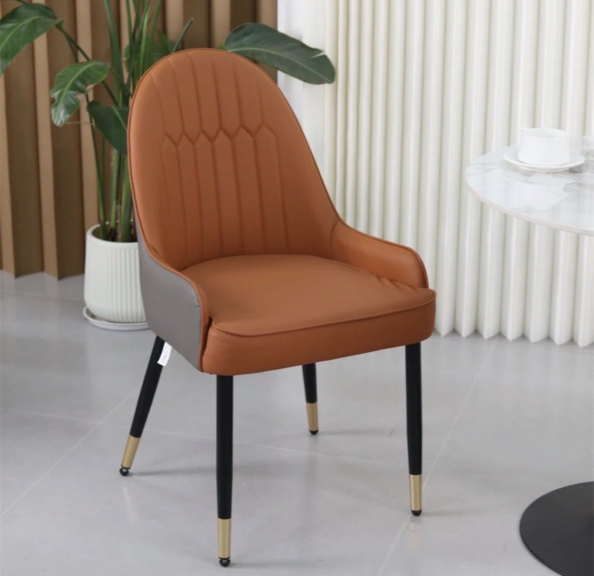 Brand New XINNQEE Mid-Century Modern Dining Chairs – Set of 4