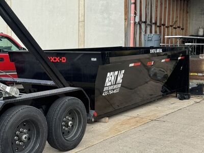 13.5 Yard Dumpsters For Rent short Or Long term