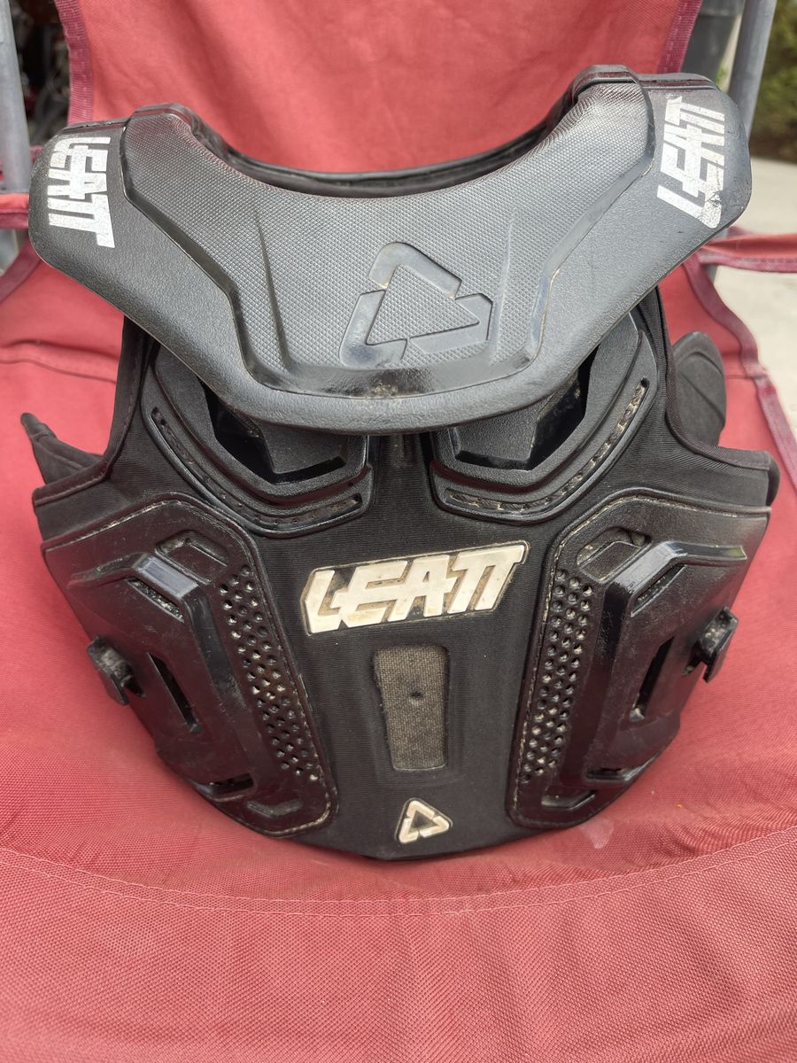 Youth Leatt Chest/Neck Combo Size S/M