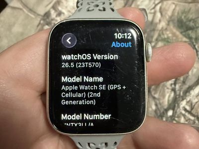 Apple Watch SE (GPS + Cellular) 2nd Generation 32GB