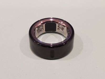 Oura Ring Gen 4 (size 4) Black - NEW IN BOX