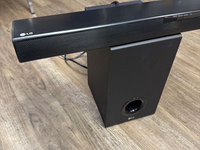 LG Soundbar System with wireless Subwoofer - Black