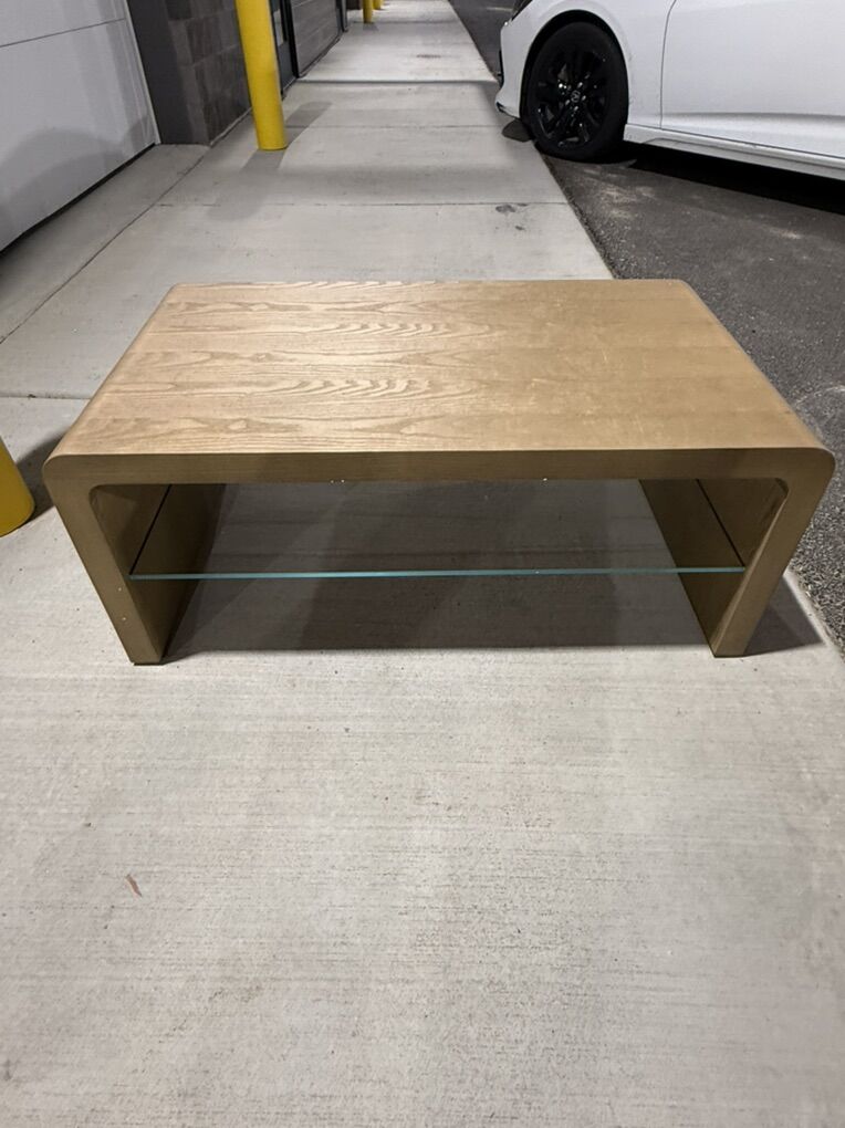 Anders Coffee Table – Thick Glass & Heavy Build