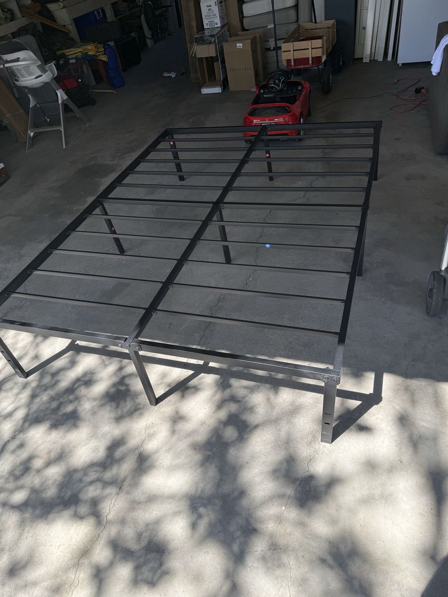 Queen bed steel frame and box spring