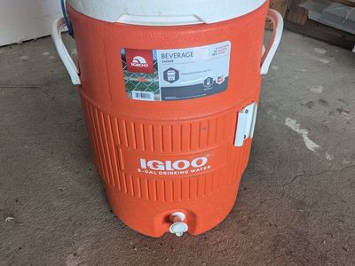 Igloo 5-Gallon Beverage Cooler - Orange & White - Drinking Water Dispenser