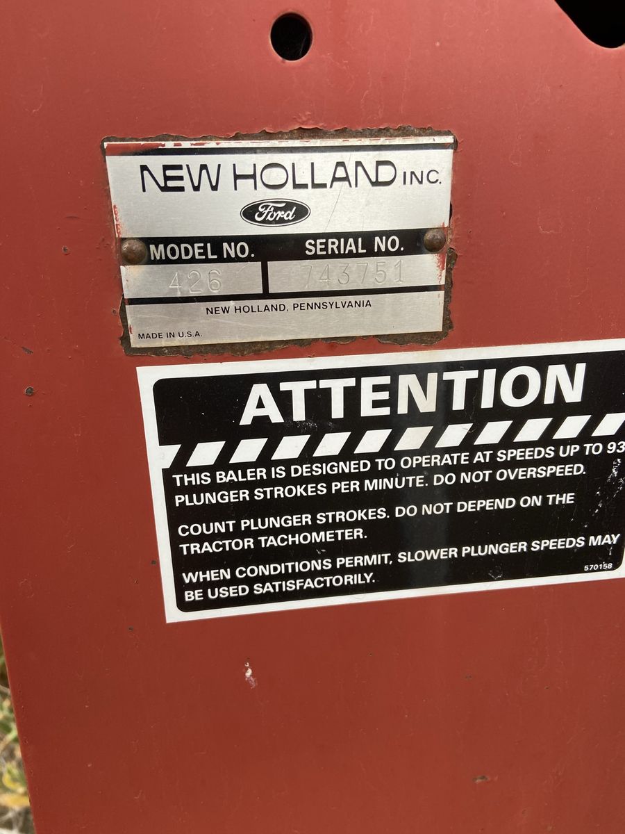New Holland 426 baler
