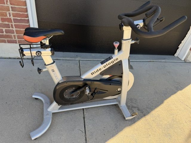 Spin Bike Ride‑ologie CIC 800