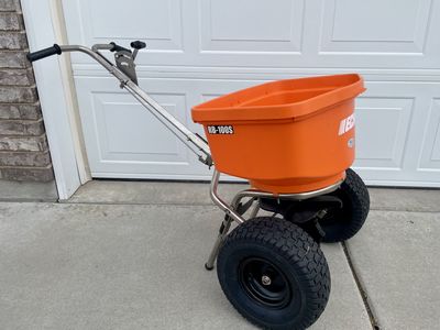 ECHO RB-100S Broadcast Spreader - 100lb Walk Behind Medium Duty