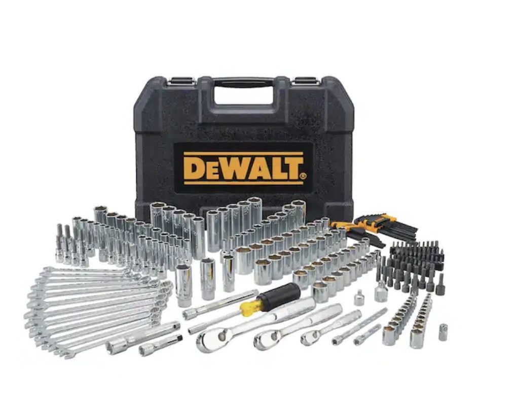 DEWALT Mechanics Tool Set (247-Piece)
