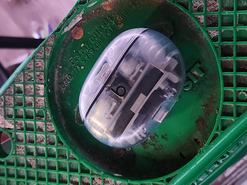 Beats studio+ clear case