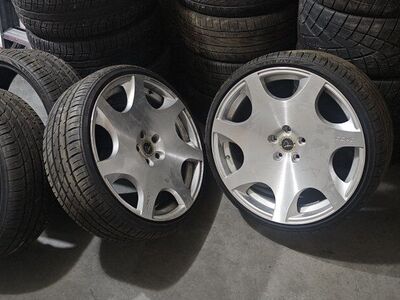 22" staggered Donz Merlino wheels 5x120