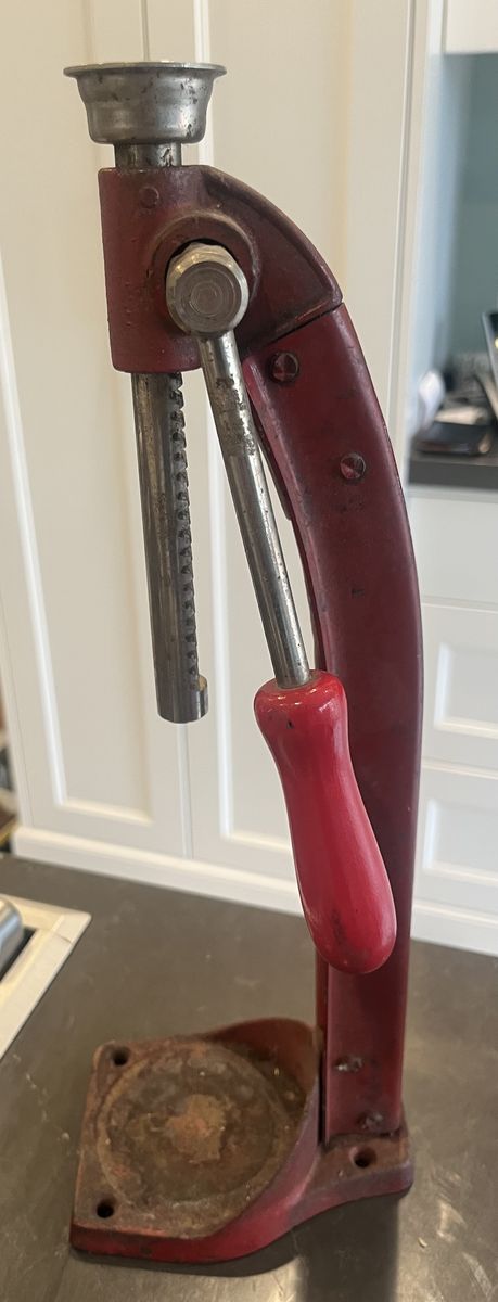 Vintage Cast Iron Beer Bottle Cap Crimper