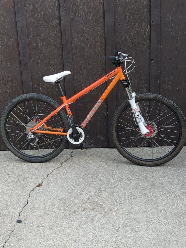 2008 Specialized P3 dirt jump mtn bike