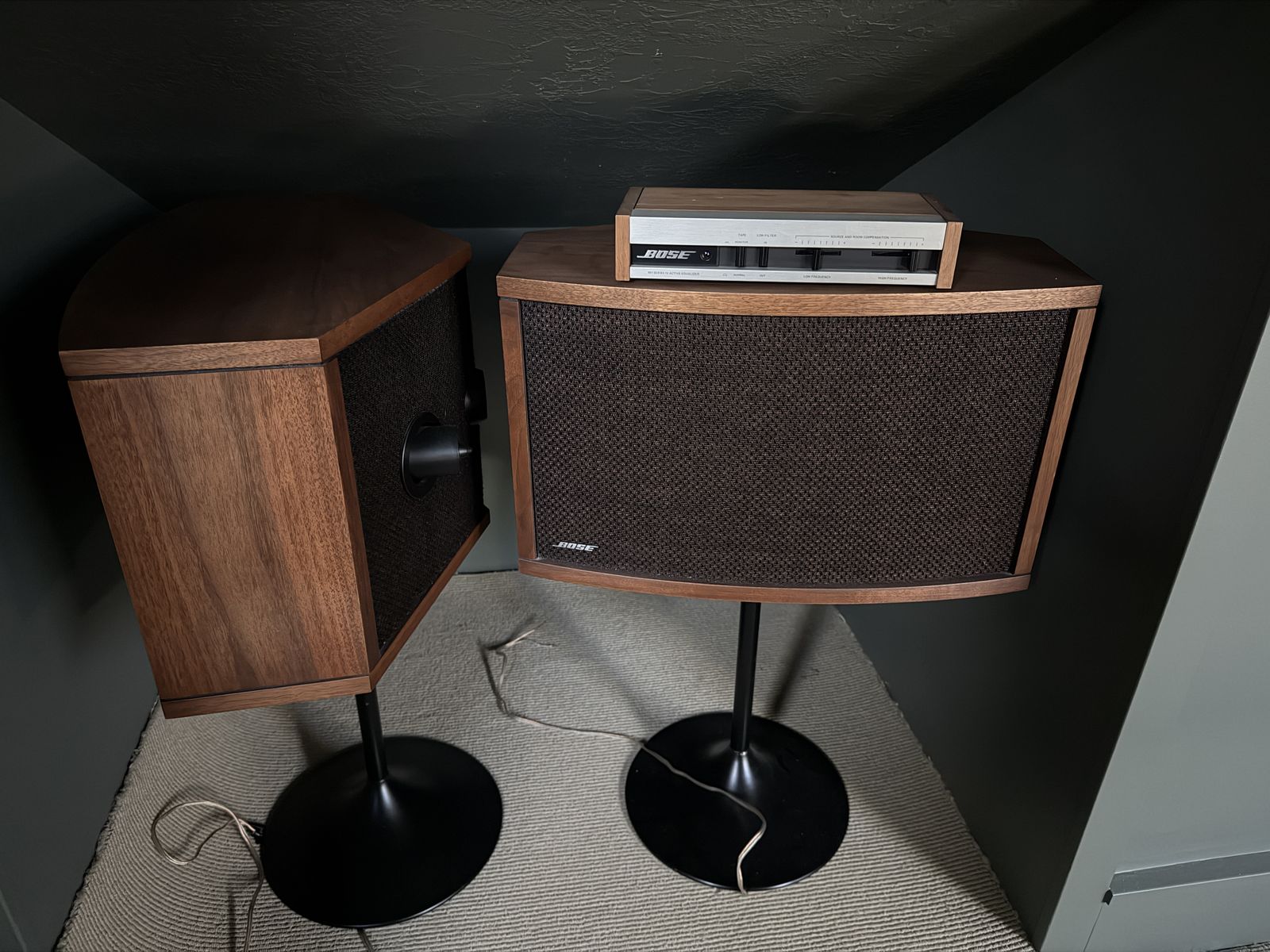 Bose 901 IV with tulip stands
