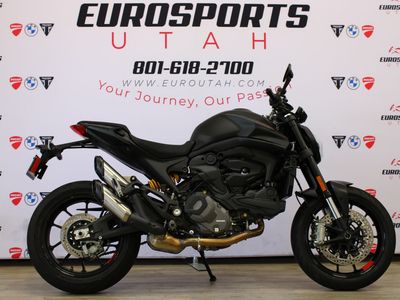 2025 Ducati MONSTER DARK