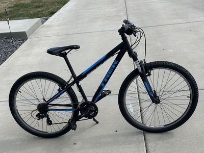 Trek 820 13" Mountain Bike