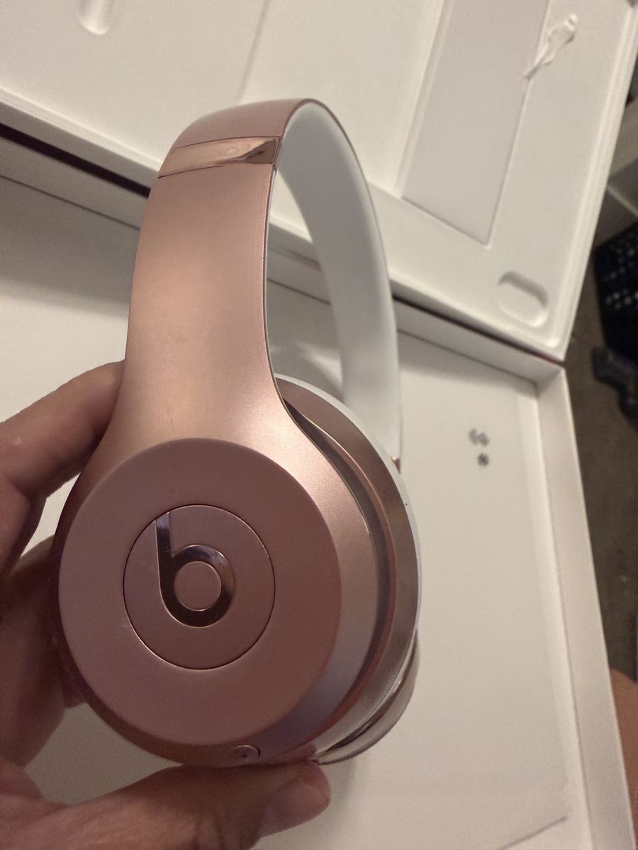 Beats by Dre Wireless solo 3 Over-Ear Headphones Rose Gold White