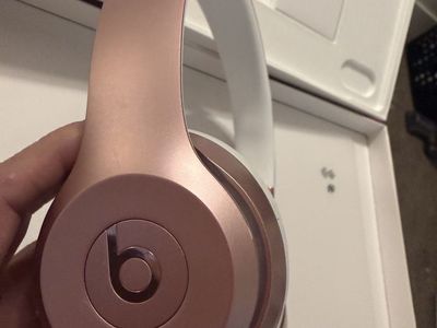 Beats by Dre Wireless solo 3 Over-Ear Headphones Rose Gold White