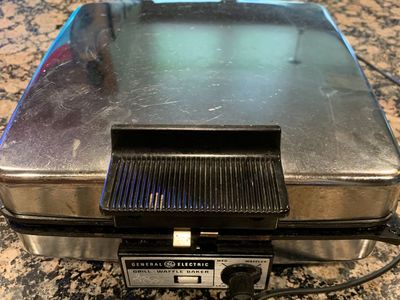 VTG GE Grill / Waffle Maker