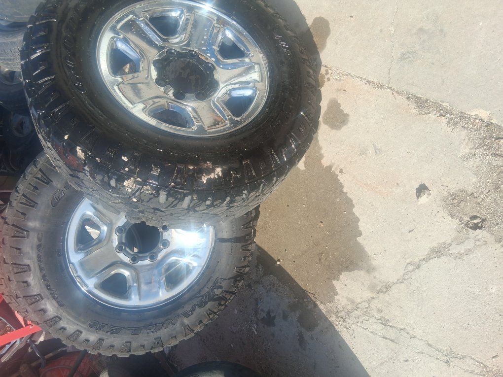 285/75 r18 8lug chevy (2)