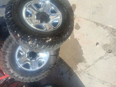 285/75 r18 8lug chevy (2)