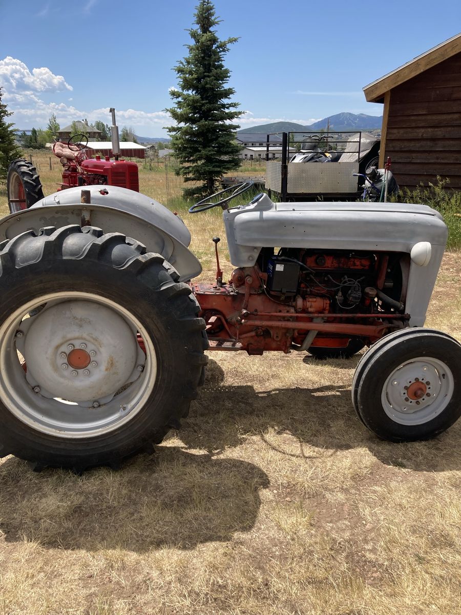 1956 Ford Tractor 860