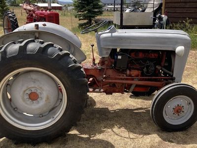 1956 Ford Tractor 860