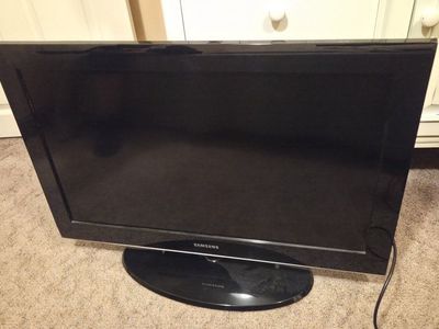 Samsung 32 inch 1080p LCD