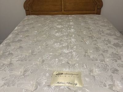 Queen Wood Headboard and Footboard Mattress Frame