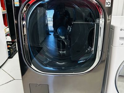 Lg Steam Front Load Washer w/ Lg Sidekick Pedestal