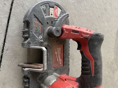 Milwaukee band saw