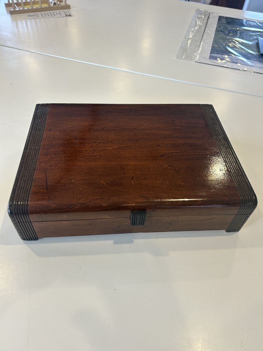 Main image 10