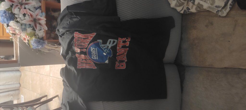 new York Giants shirt size S and XL available