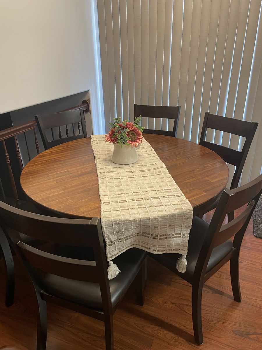 Round Wooden Dining Table Set with 5 Padded Chairs and Bottom Shelf