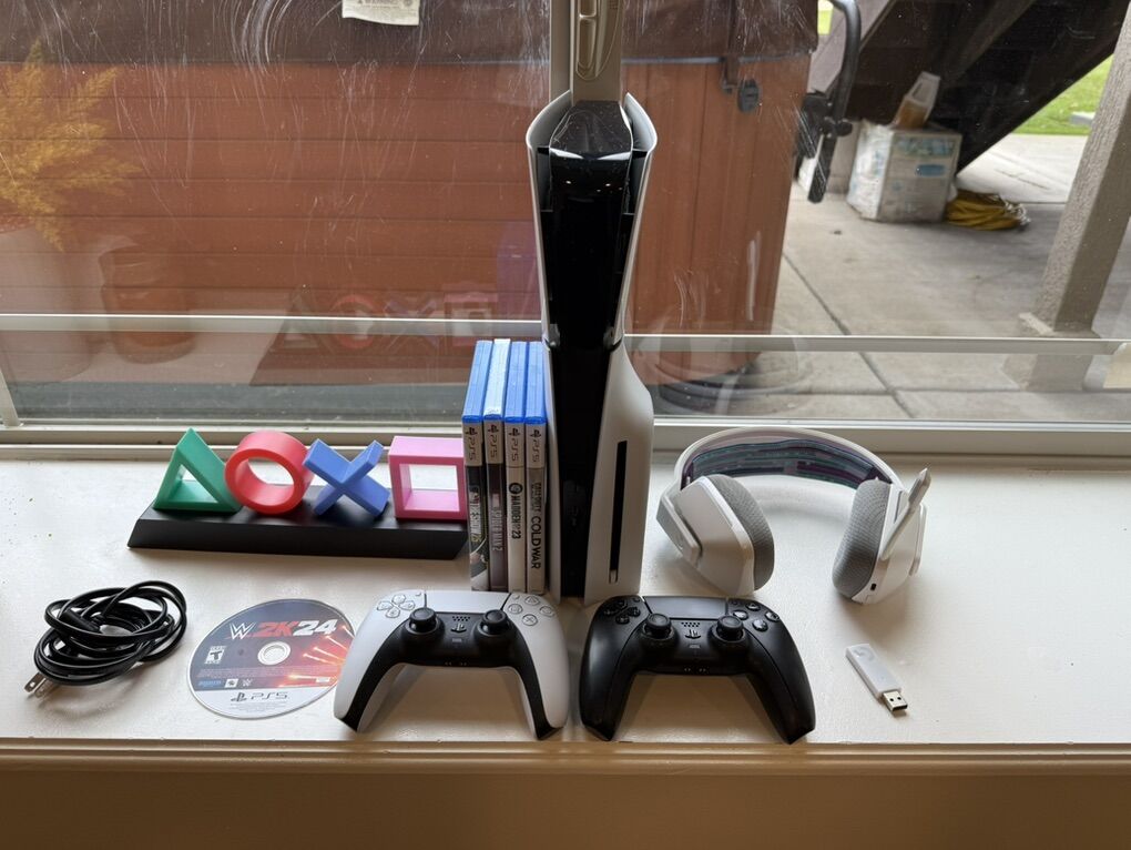 PS5 Slim Disc Bundle