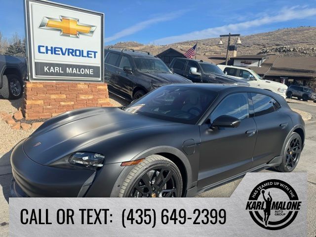 2023 Porsche Taycan Turbo S Cross Turismo