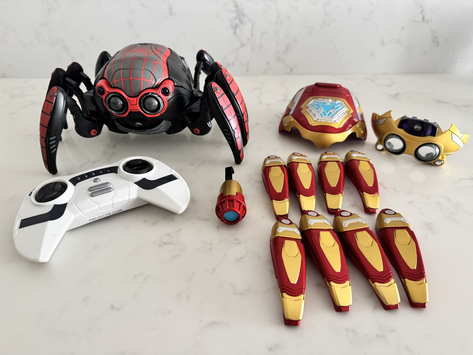 Disney Campus Avengers Campus Spider-Man Spider-Bot with Iron Man Armor Upgrade