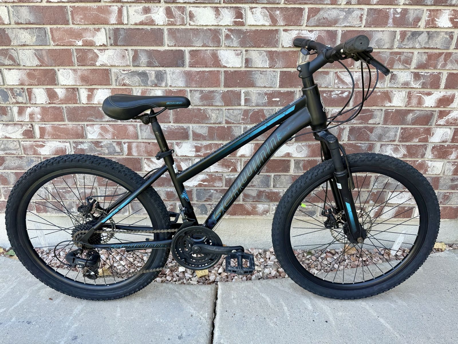 Kids 24” Schwinn Sidewinder Disk Mountain Bike