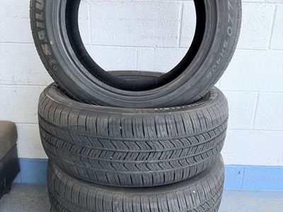 Set of 4 Sailun Atrezzo SH408 All-Season Tires 215/55R17