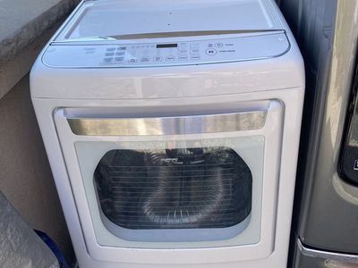 LG White Electric Steam Dryer - Sensor Dry & SteamFresh