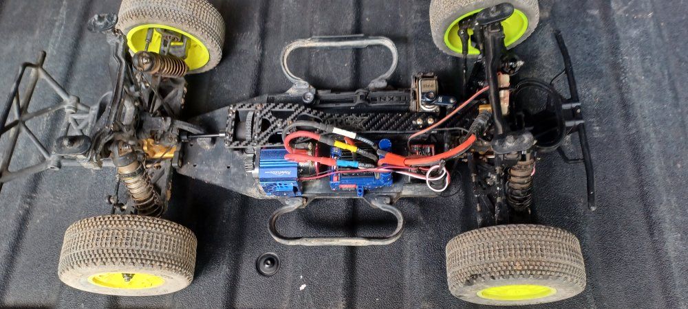Tekno SCT410SL 4WD Racer