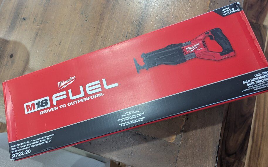 Milwaukee M18 FUEL SUPER SAWZALL