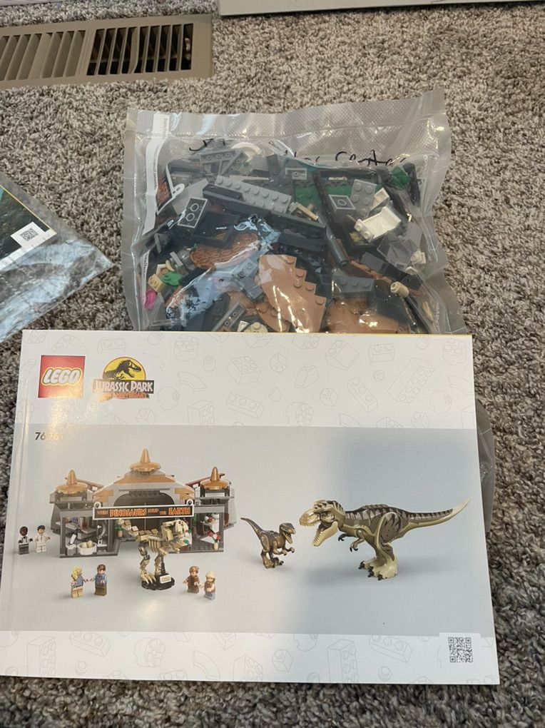 Lego Jurassic Park Vistor Center
